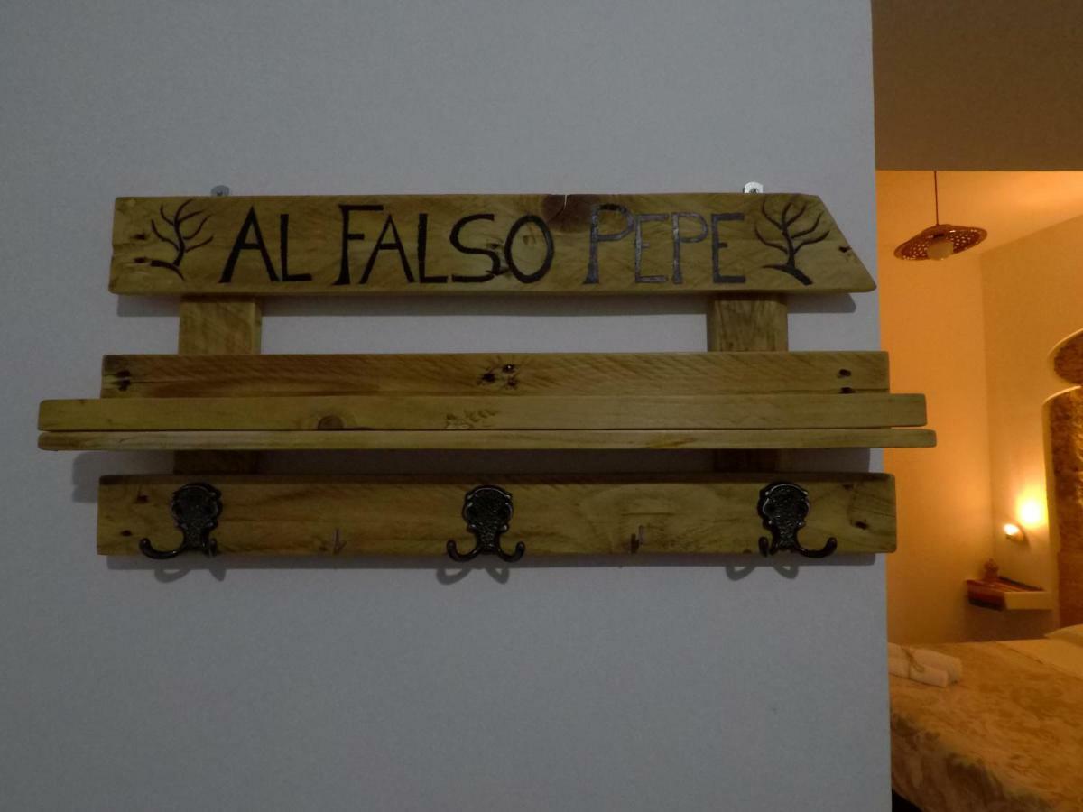 Le Dimore Del Saraceno - Al Falso Pepe 马扎拉德尔瓦洛 外观 照片